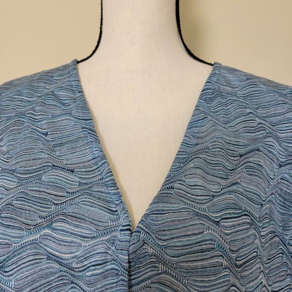 Chico's Easywear Size 3/XL Wavy Textured Cardigan 3/4 Sleeve V-Neck Soft Blue - Picture 4 of 15